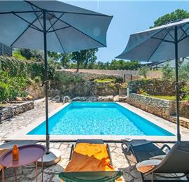 3 bedroom villa with pool near Pula, sleeps 6